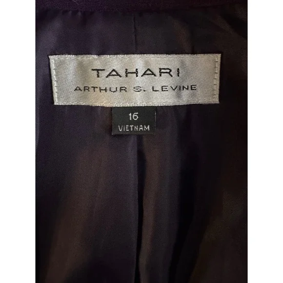 Tahari Arthur S Levine Women's Purple Blazer Jacket 3 Button Cuffed Sleeve Sz 16 - Picture 3 of 9